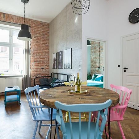 Discover Krakow Apartments - 3 Rakowicka St - Amazing Loft Near Main Station - Netflix Luaran gambar