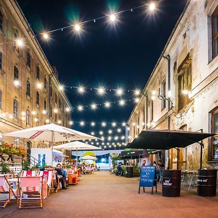 Discover Krakow Apartments - 3 Rakowicka St - Amazing Loft Near Main Station - Netflix Luaran gambar