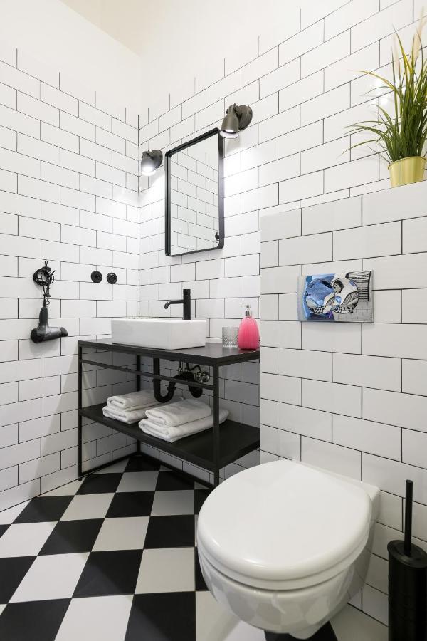 Discover Krakow Apartments - 3 Rakowicka St - Amazing Loft Near Main Station - Netflix Luaran gambar